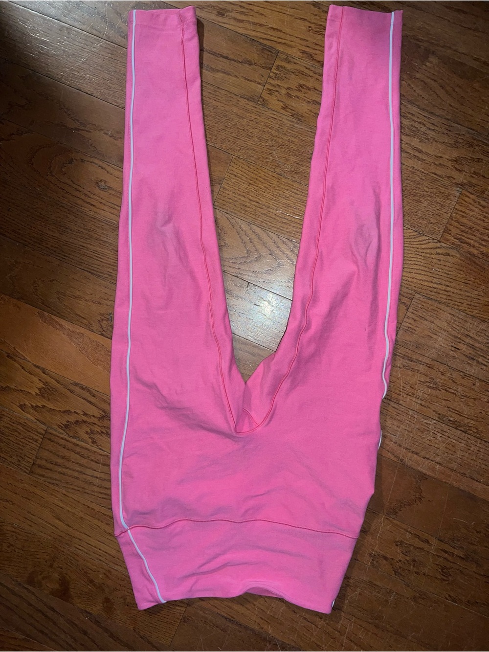 Beyond Yoga Pink Leggings with White Side Piping